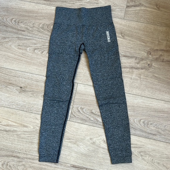 *FREE ADD ON* Gymshark Adapt Mark Seamless Leggings in Black - Picture 6 of 7